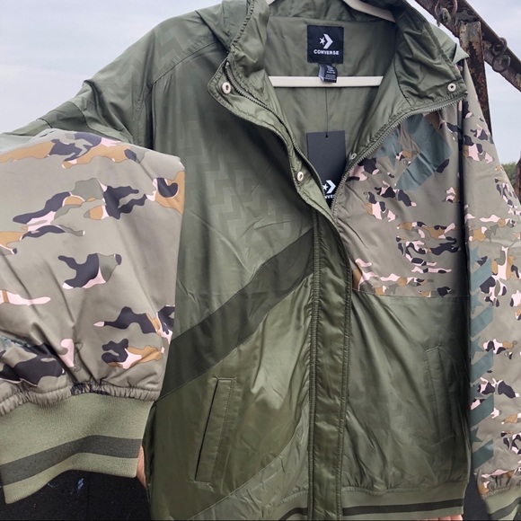 Converse VLTG Mixed Print Green Camo Zip-Up Jacket - Picture 7 of 16